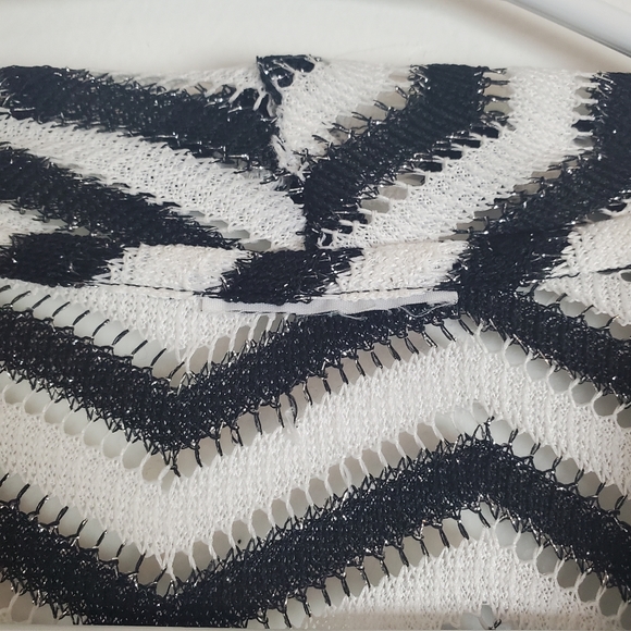 Chevron Waterfall Sweater - Picture 11 of 16